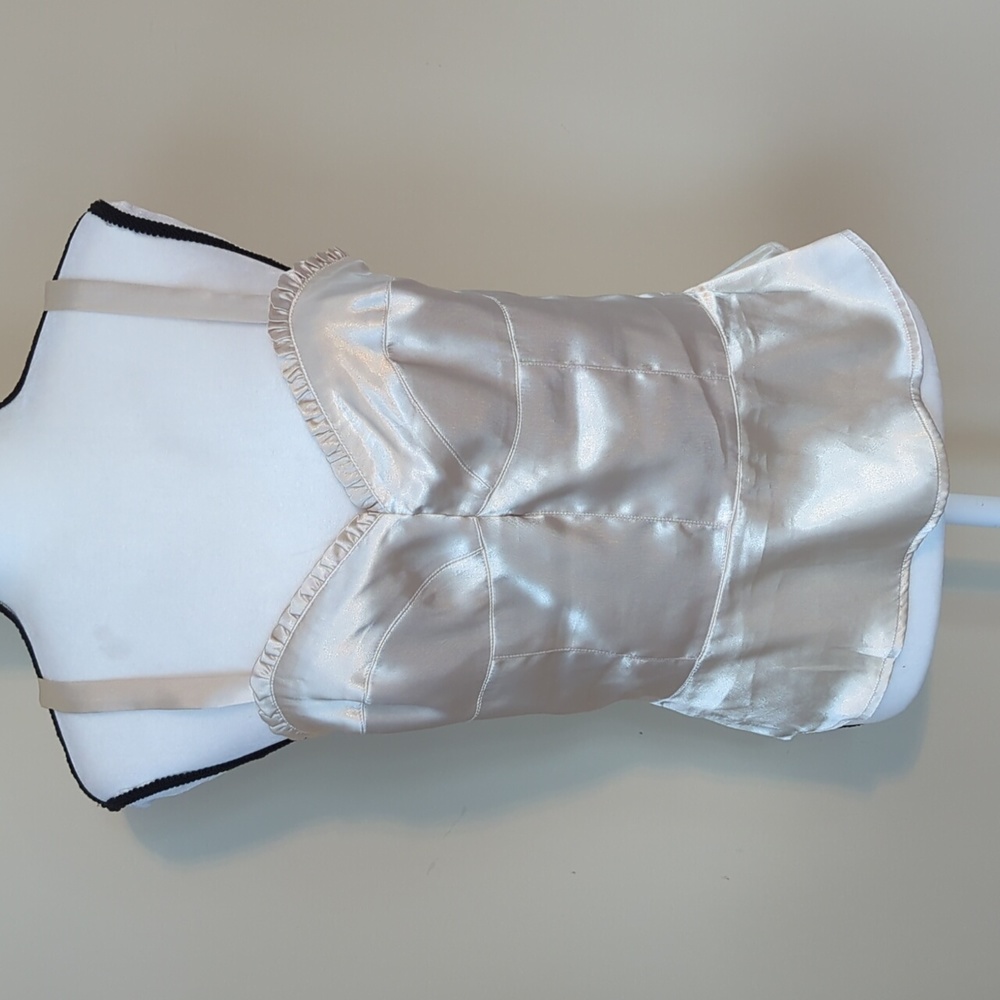 Nicole by Nicole Miller Ruffle Satin Feel Sheen Cropped Top 10 Cream Tan